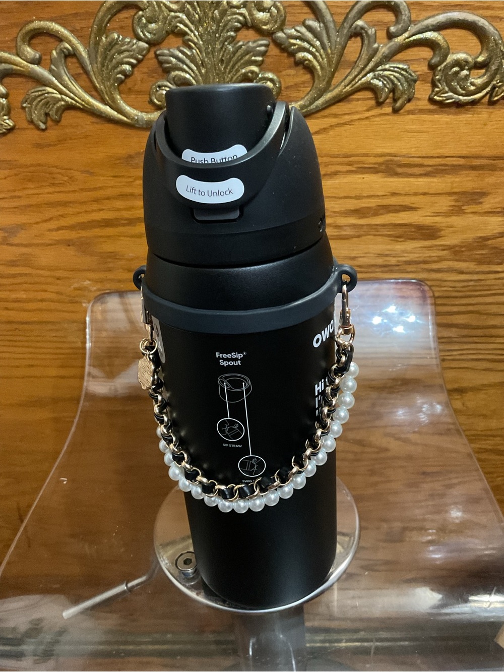 Authentic Owala Black FreeSip Sport Water Bottle 32oz with Pearl Chain